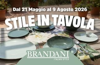 Tavola all'aperto allestita con piatti verdi della collezione Stile in Tavola di Brandani Tavola all'aperto allestita con piatti verdi della collezione Stile in Tavola di Brandani