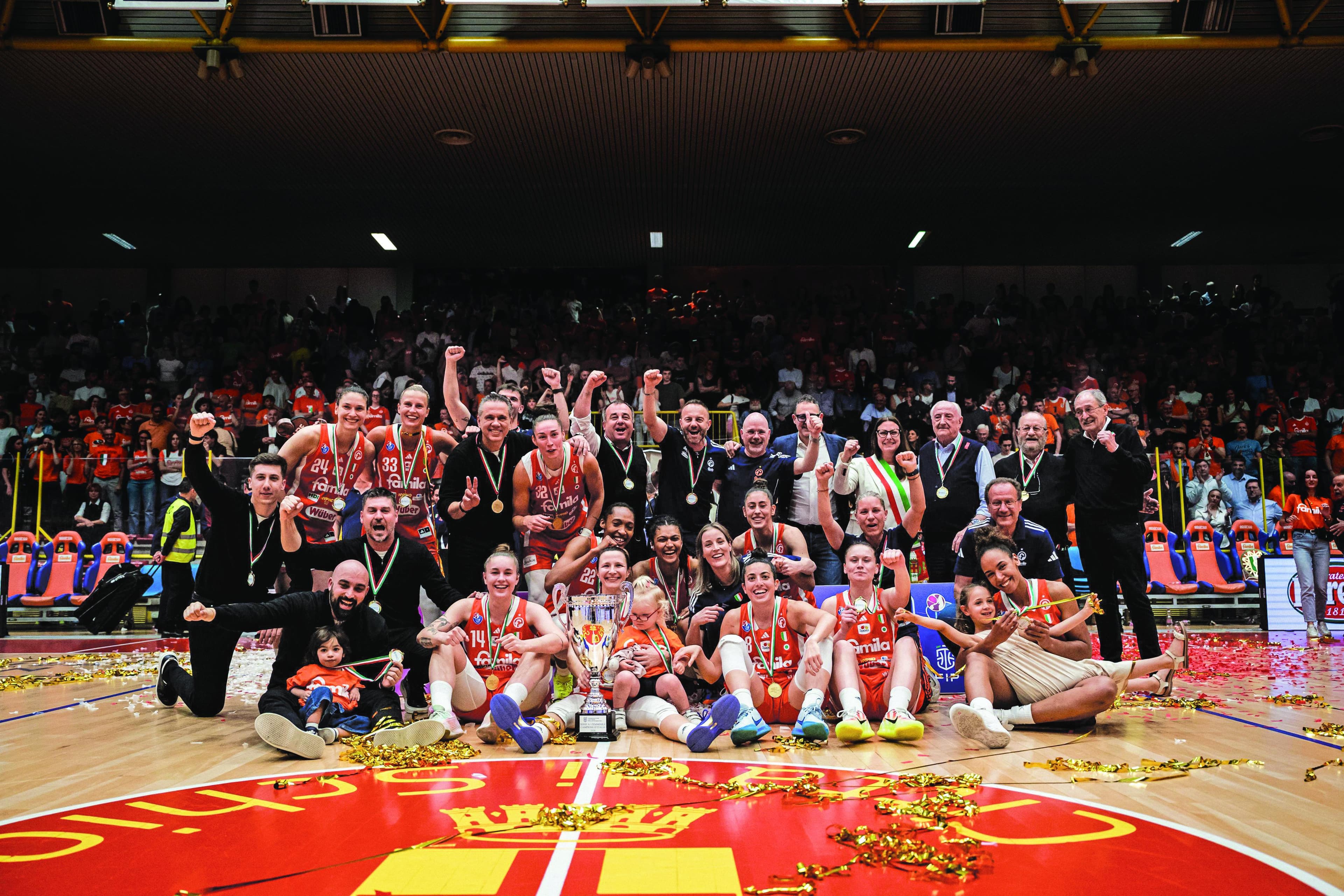 Famila Basket Schio campione d'Italia! Famila Basket Schio campione d'Italia!